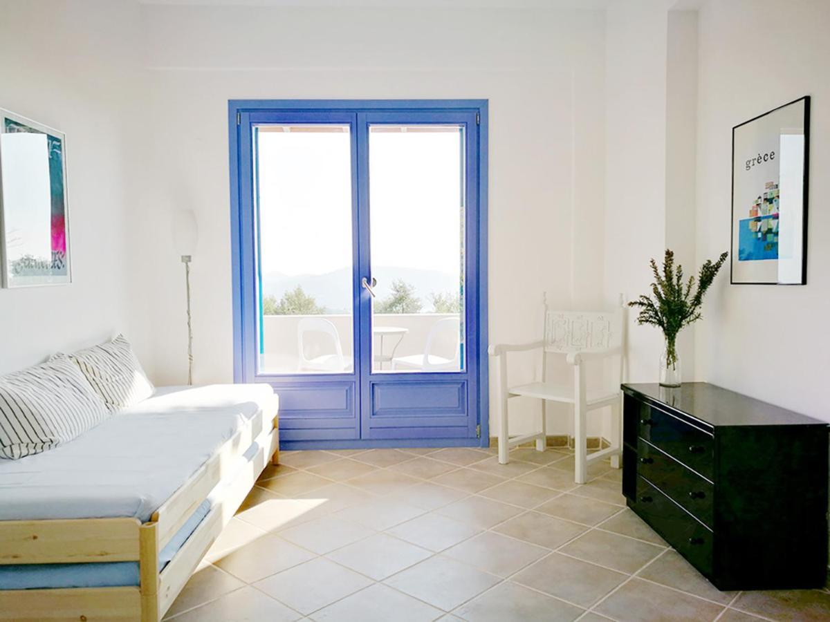 Olive Bay Hilltop Apartments אמוליאני מראה חיצוני תמונה