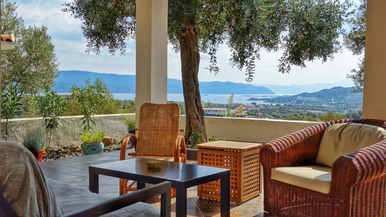 Olive Bay Hilltop Apartments אמוליאני מראה חיצוני תמונה