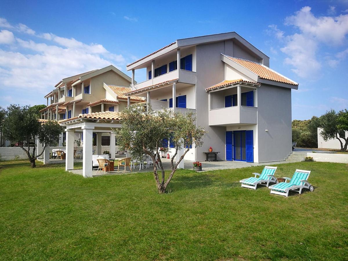 Olive Bay Hilltop Apartments אמוליאני מראה חיצוני תמונה